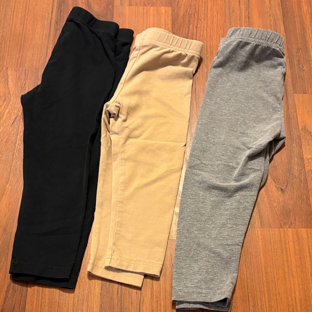 3 pairs of trilogy leggings. Tan are 18/24 others are 2t   My fave leggings